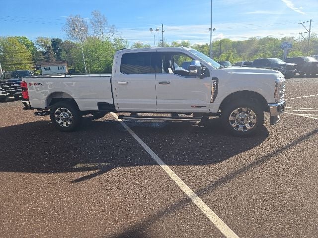 2026 Ford Super Duty F-250 SRW LARIAT 4WD Crew Cab 8' Box