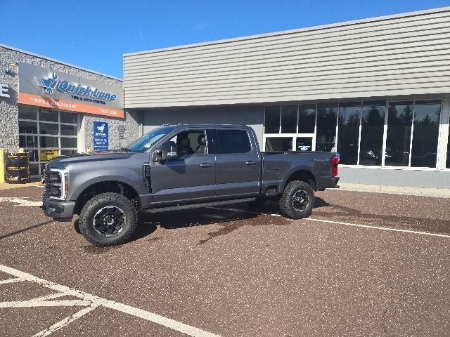2026 Ford Super Duty F-350 SRW Platinum 4WD Crew Cab 6.75' Box