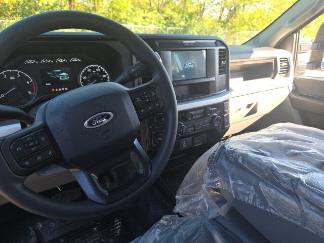 2026 Ford Super Duty F-350 SRW XL 4WD Crew Cab 6.75' Box