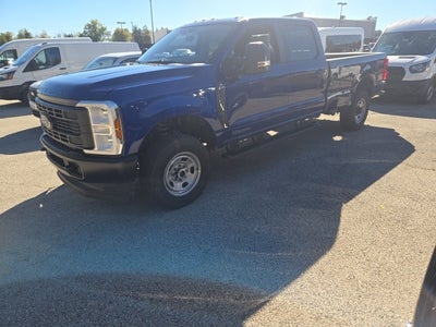 2026 Ford Super Duty F-350 SRW XL 4WD Crew Cab 6.75' Box