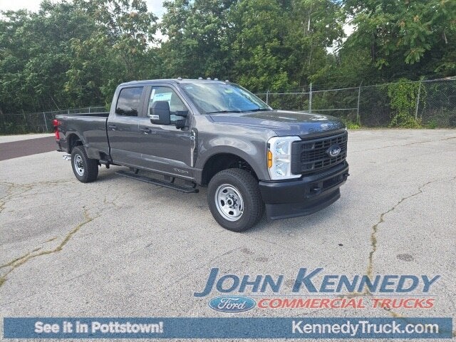 2026 Ford Super Duty F-350 SRW XL 4WD Crew Cab 6.75' Box