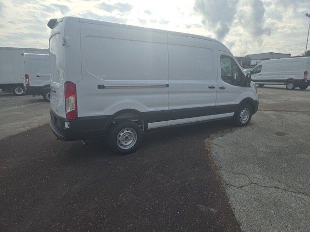 2026 Ford Transit Cargo Van T-250 148 Med Rf 9150 GVWR RWD