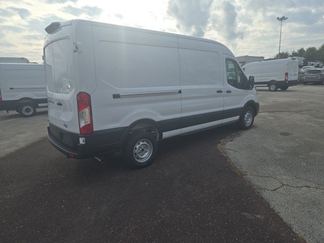 2026 Ford Transit Cargo Van T-250 148 Med Rf 9150 GVWR RWD