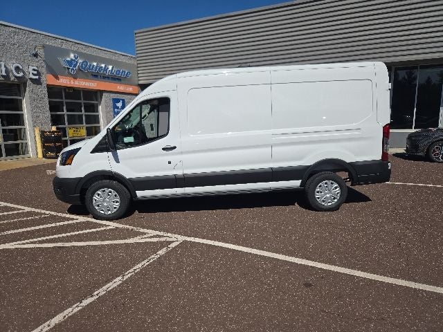 2026 Ford Transit Cargo Van T-250 148 Med Rf 9150 GVWR RWD