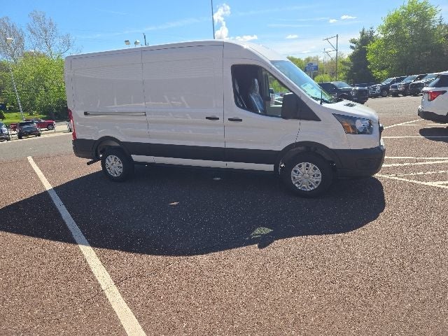 2026 Ford Transit Cargo Van T-250 148 Med Rf 9150 GVWR RWD