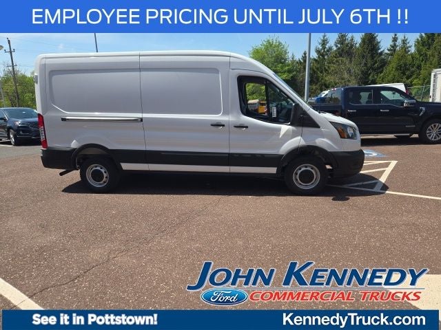 2026 Ford Transit Cargo Van T-250 148 Med Rf 9150 GVWR RWD