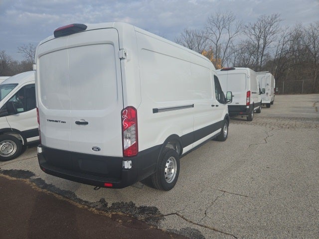 2026 Ford Transit Cargo Van T-250 148 Med Rf 9150 GVWR RWD