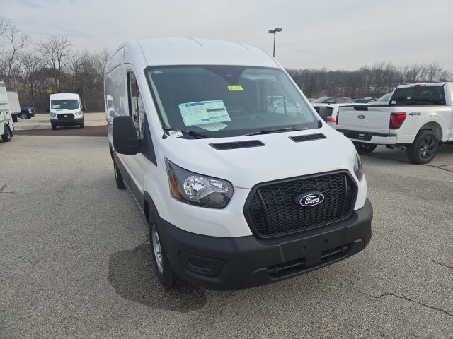2026 Ford Transit Cargo Van T-250 148 Med Rf 9150 GVWR RWD