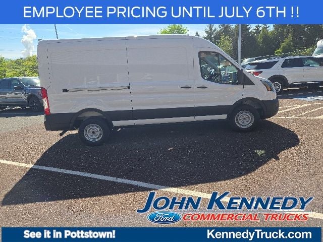 2026 Ford Transit Cargo Van T-250 148 Med Rf 9150 GVWR RWD