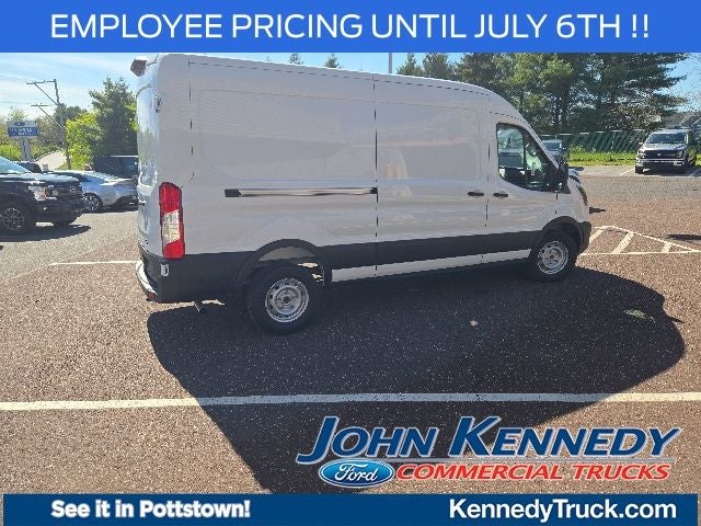 2026 Ford Transit Cargo Van T-250 148 Med Rf 9150 GVWR RWD