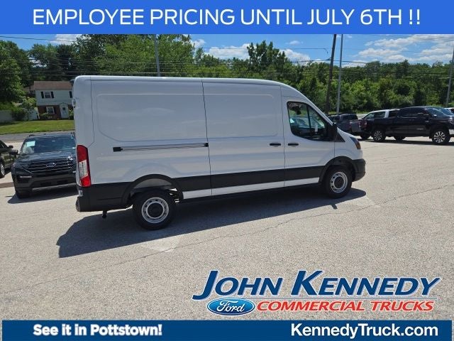 2026 Ford Transit Cargo Van T-250 148 Med Rf 9150 GVWR RWD
