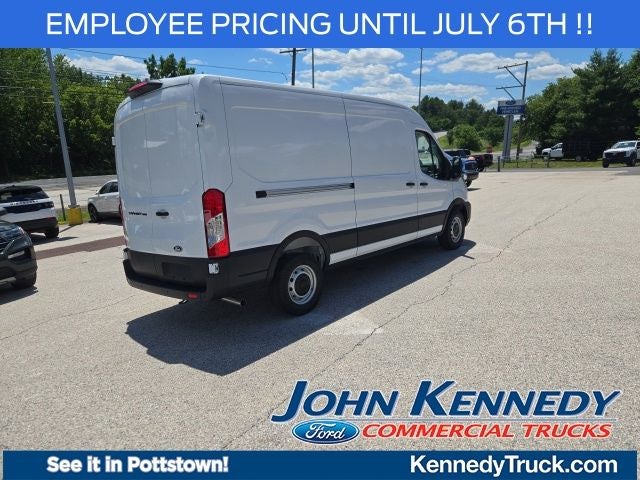 2026 Ford Transit Cargo Van T-250 148 Med Rf 9150 GVWR RWD