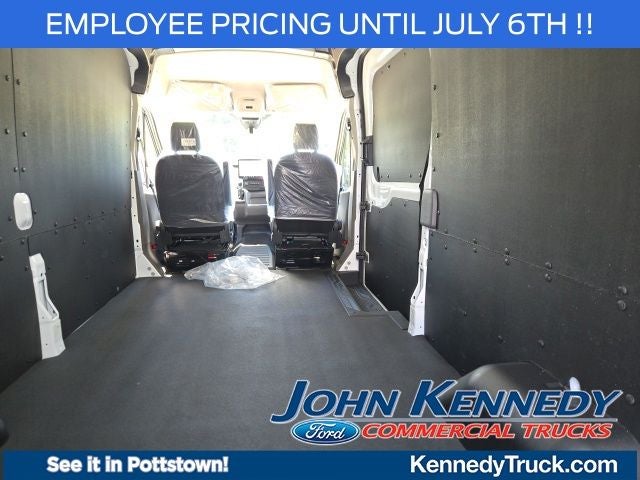 2026 Ford Transit Cargo Van T-250 148 Med Rf 9150 GVWR RWD