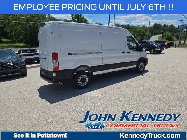 2026 Ford Transit Cargo Van T-250 148 Med Rf 9150 GVWR RWD