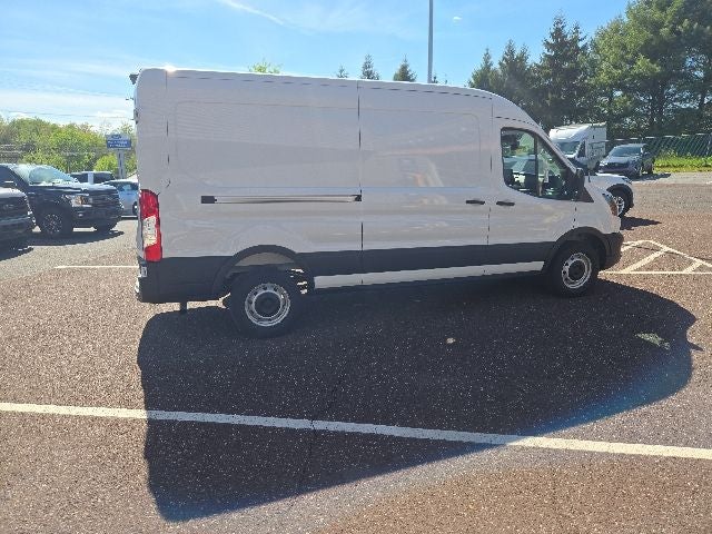 2026 Ford Transit Cargo Van T-250 148 Med Rf 9150 GVWR RWD