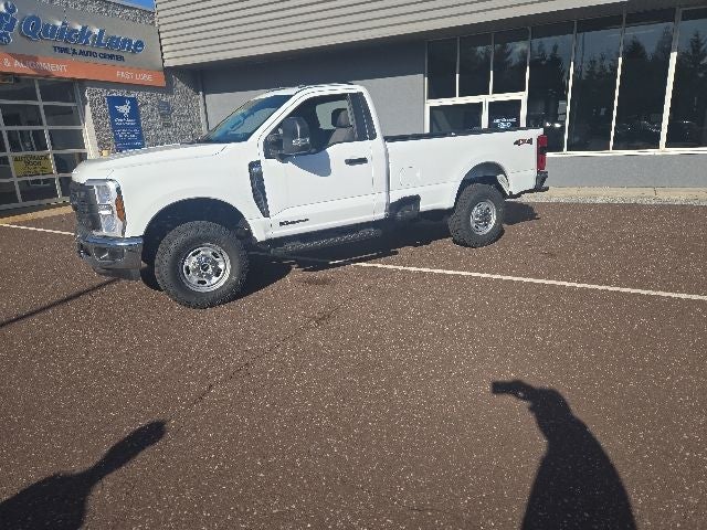 2026 Ford Super Duty F-250 SRW XL 4WD Reg Cab 8' Box