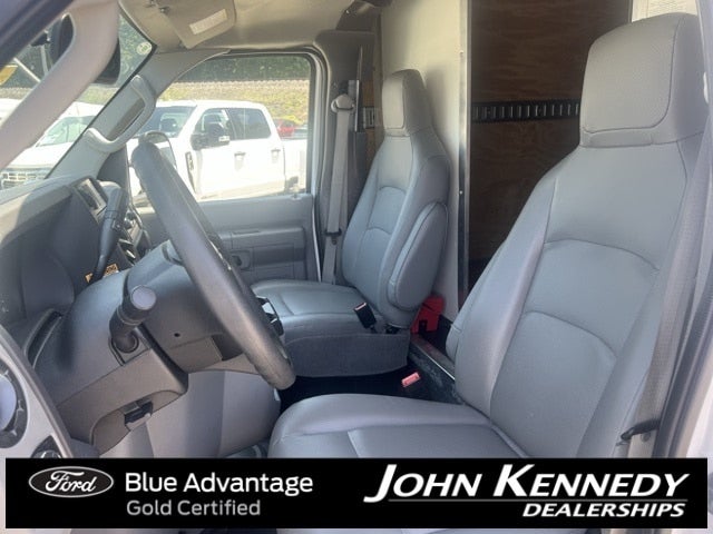 2025 Ford E-350SD Base Cutaway