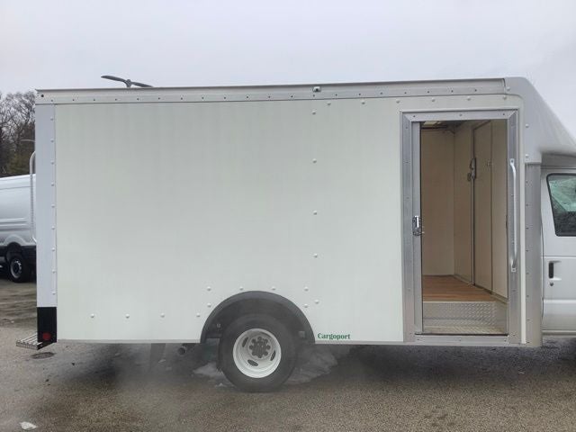 2024 Ford E-450SD Base Commercial