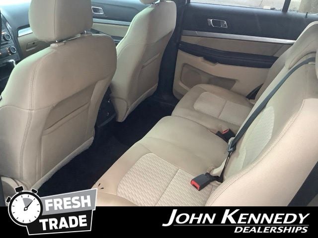 2016 Ford Explorer Base