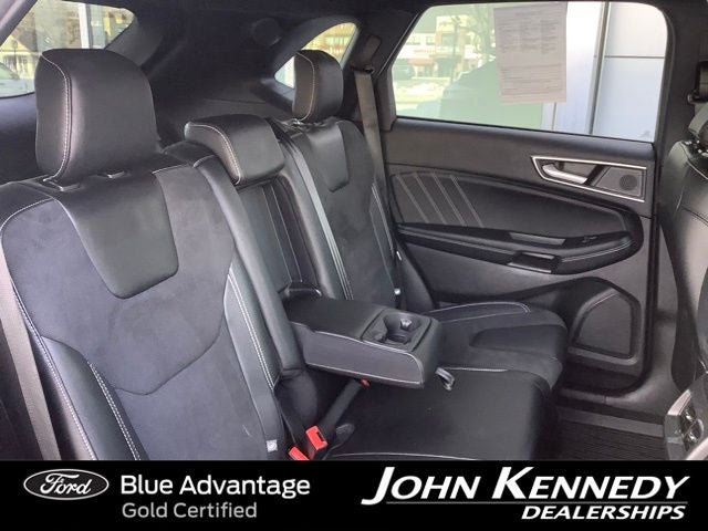 2022 Ford Edge ST