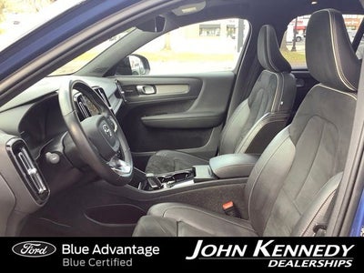 2021 Volvo XC40 Recharge Pure Electric P8
