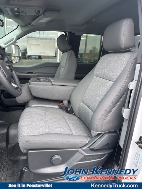 2026 Ford F-550SD XL Chassis Commercial