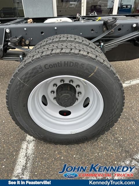 2026 Ford F-550SD XL Chassis Commercial