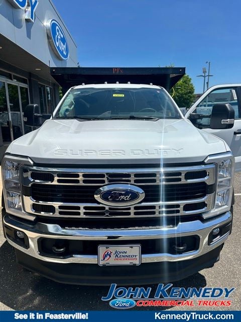 2026 Ford F-550SD Landscape Dump Commercial
