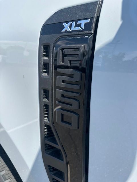 2026 Ford F-250SD XLT Pickup