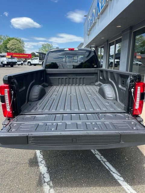 2026 Ford F-350SD F-350® Lariat®