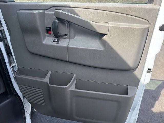 2018 Chevrolet Express 2500 Work Van Cargo