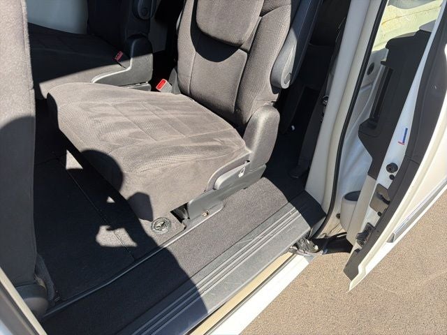 2011 Chrysler Town & Country Touring