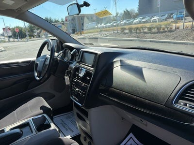 2011 Chrysler Town & Country Touring