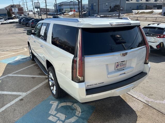 2017 Cadillac Escalade ESV Luxury