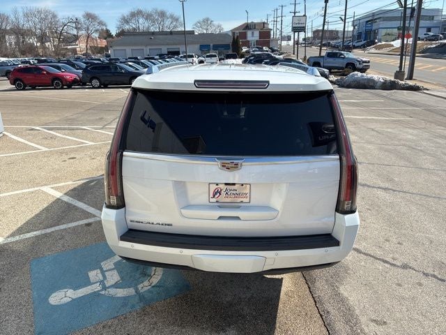 2017 Cadillac Escalade ESV Luxury