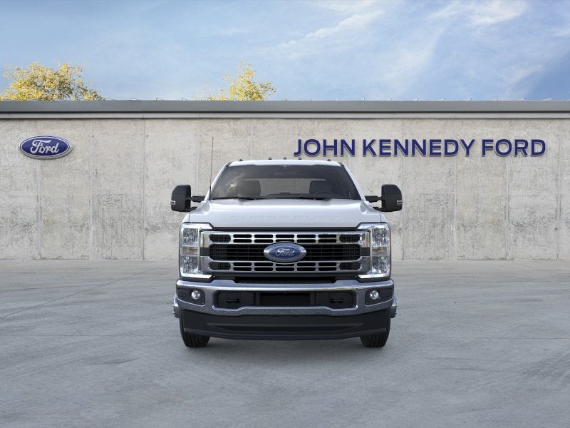 2026 Ford Super Duty F-350® XLT