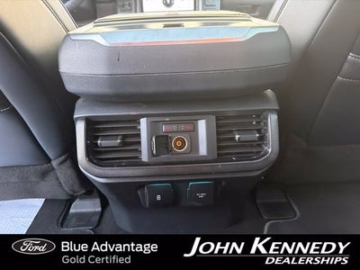 2022 Ford F-150 Lightning Platinum