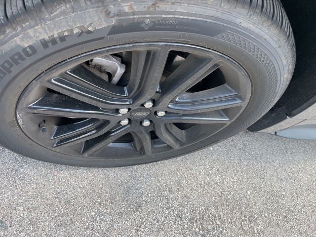 2022 Ford Edge ST Line