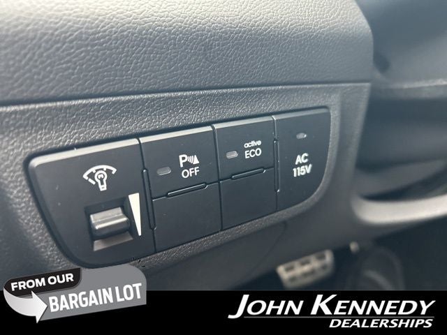 2013 Hyundai Veloster Turbo w/Black