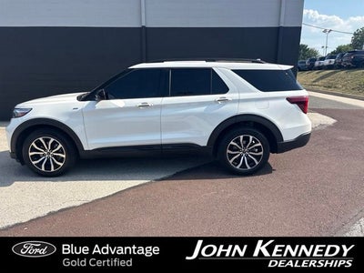 2024 Ford Explorer ST-Line
