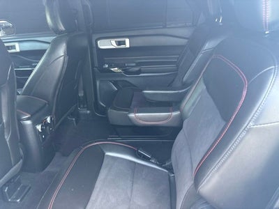 2024 Ford Explorer ST-Line