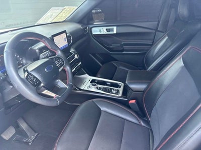 2024 Ford Explorer ST-Line