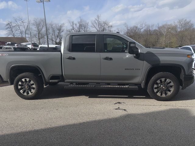 2024 Chevrolet Silverado 2500HD Custom