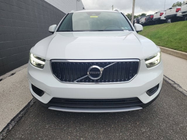 2020 Volvo XC40 Momentum