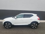 2020 Volvo XC40 Momentum